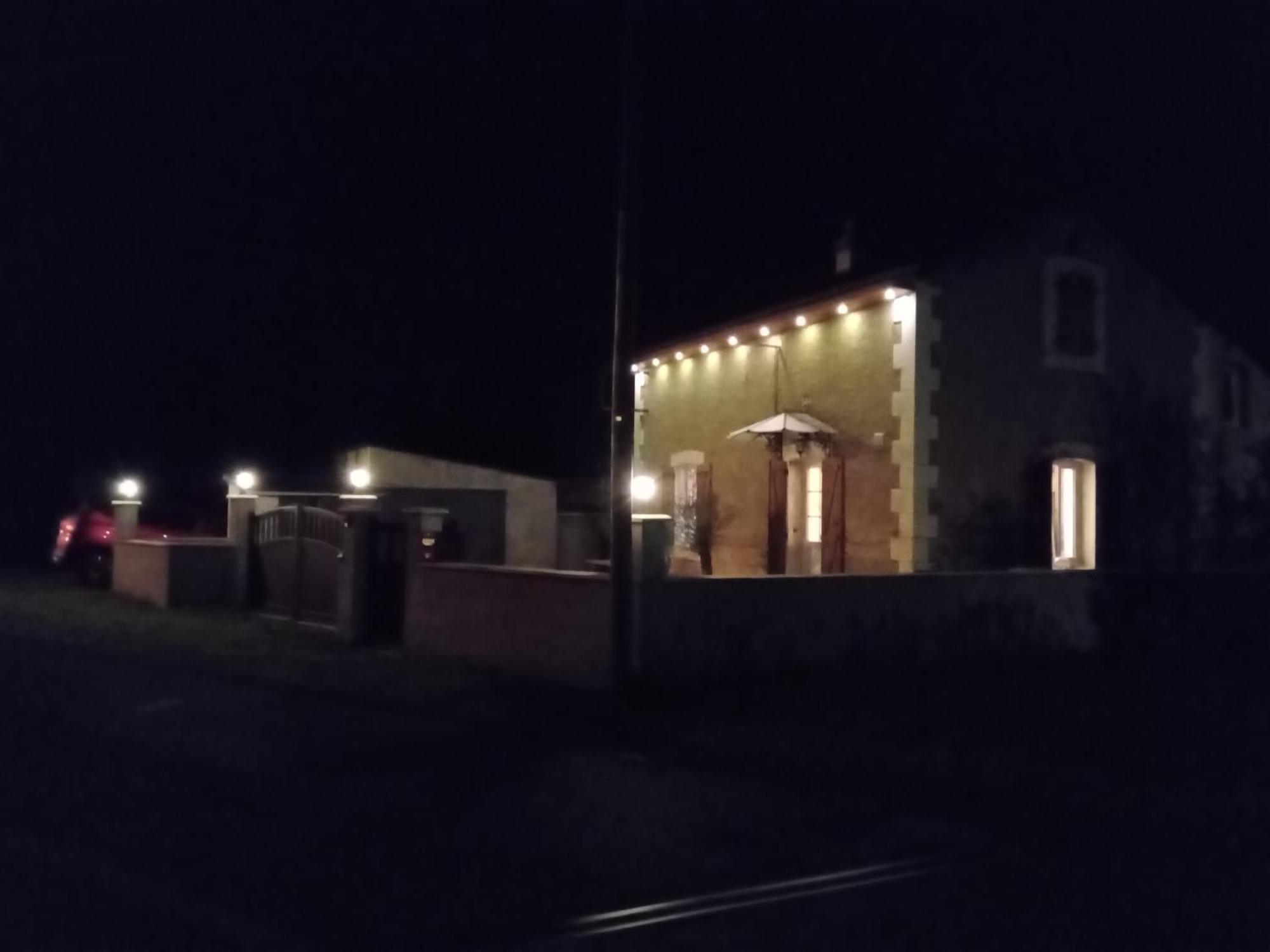 Le Petit Pays Montgivray Exterior foto